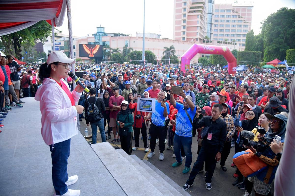 Aktivitas ‘Mlaku Bareng 479’ di Kota Semarang Kampanyekan Hidup Sehat