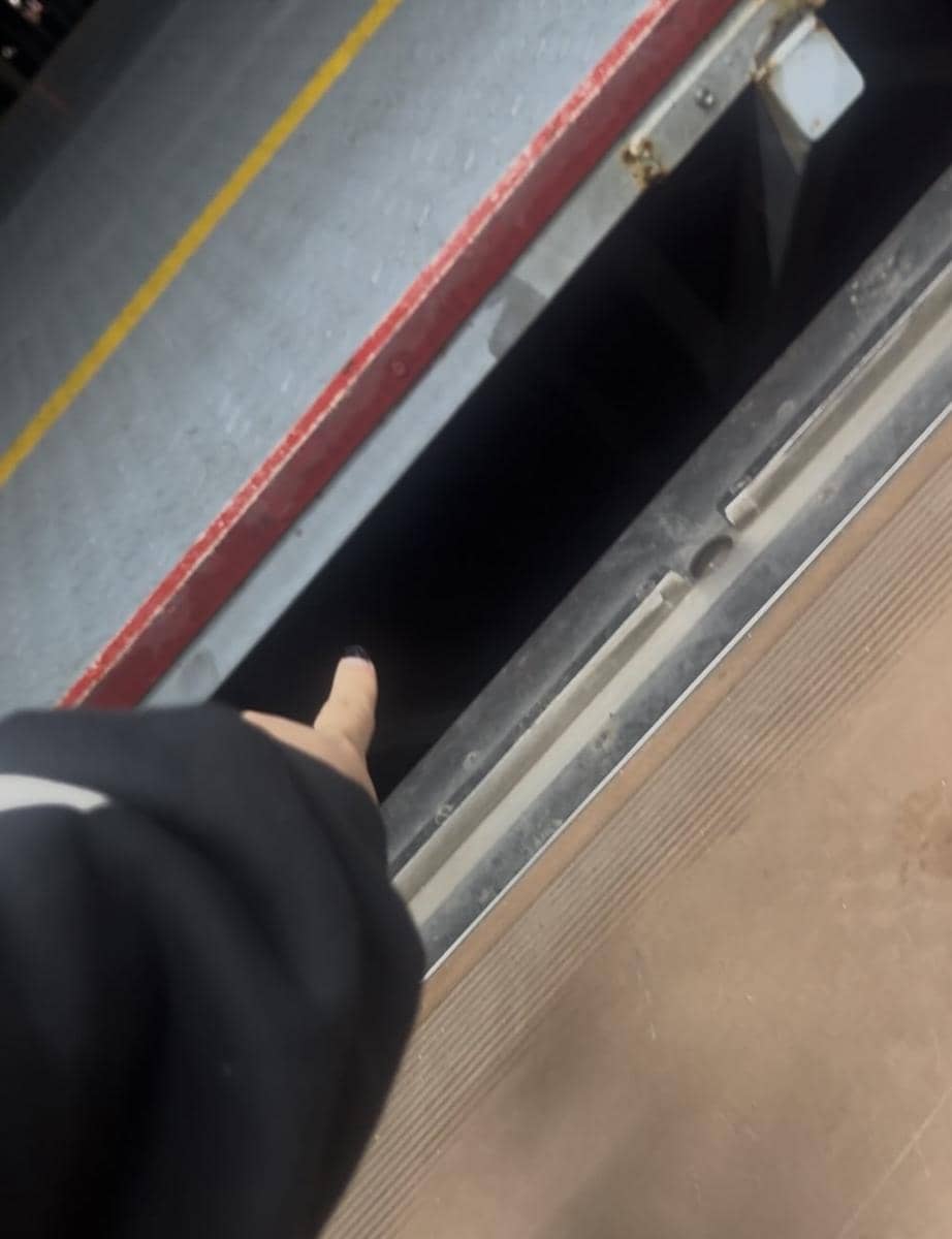 Viral! Pelecehan di KRL, Pelaku Sembunyi di Bawah Peron