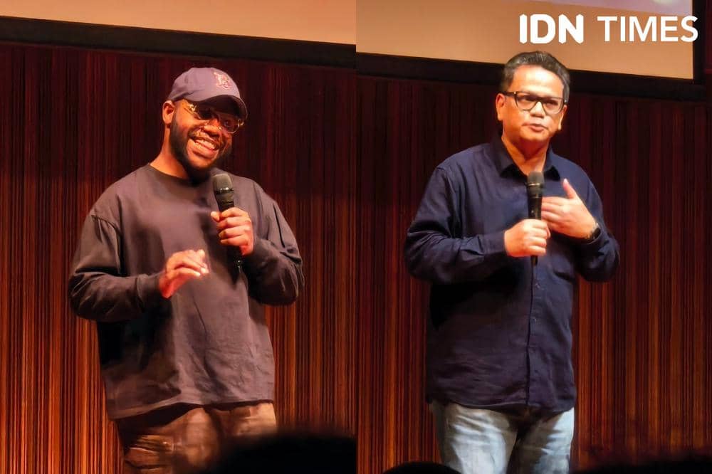 Potret Ijal Pace Sunda dan Malabar Ali saat tampil sebagai opener di acara stand up comedy Ligwina Hananto