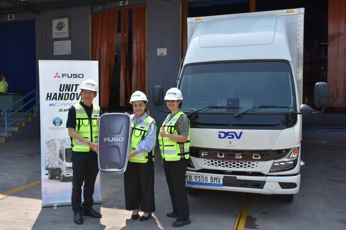 Fuso Dorong Green Logistics via Skema Sewa eCanter
