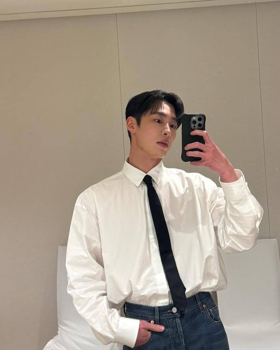 potret Lee Jae Wook 