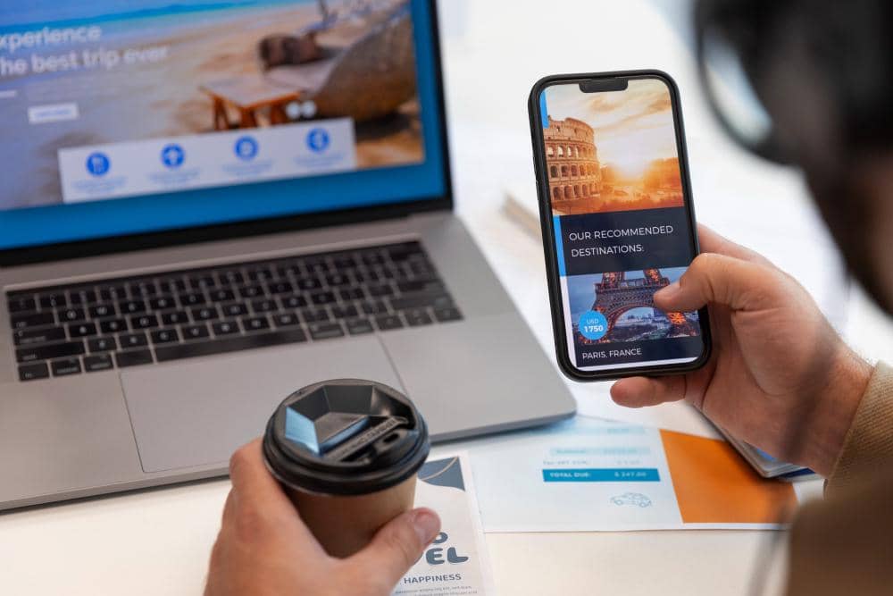 ilustrasi booking tiket online