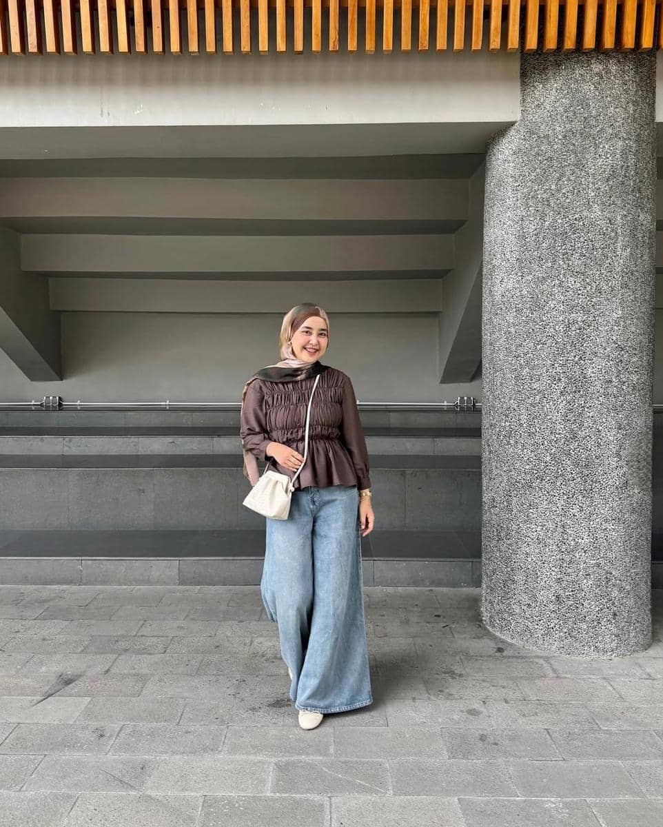 OOTD Loose Jeans ala Meilan Indrajati