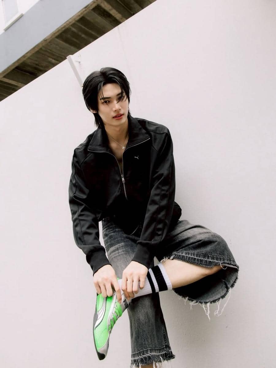 OOTD Sporty Sneakers ala Win Metawin