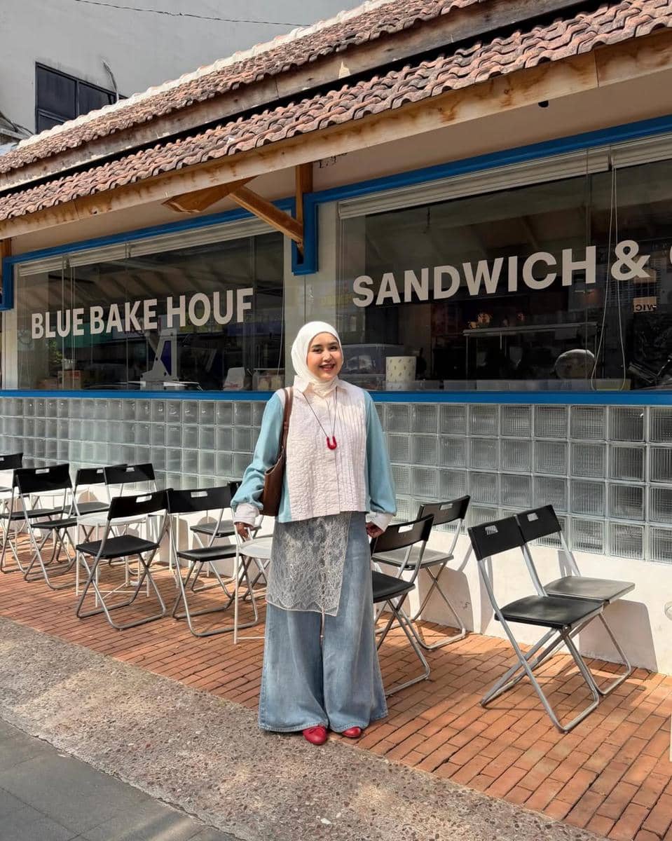 OOTD Loose Jeans ala Meilan Indrajati
