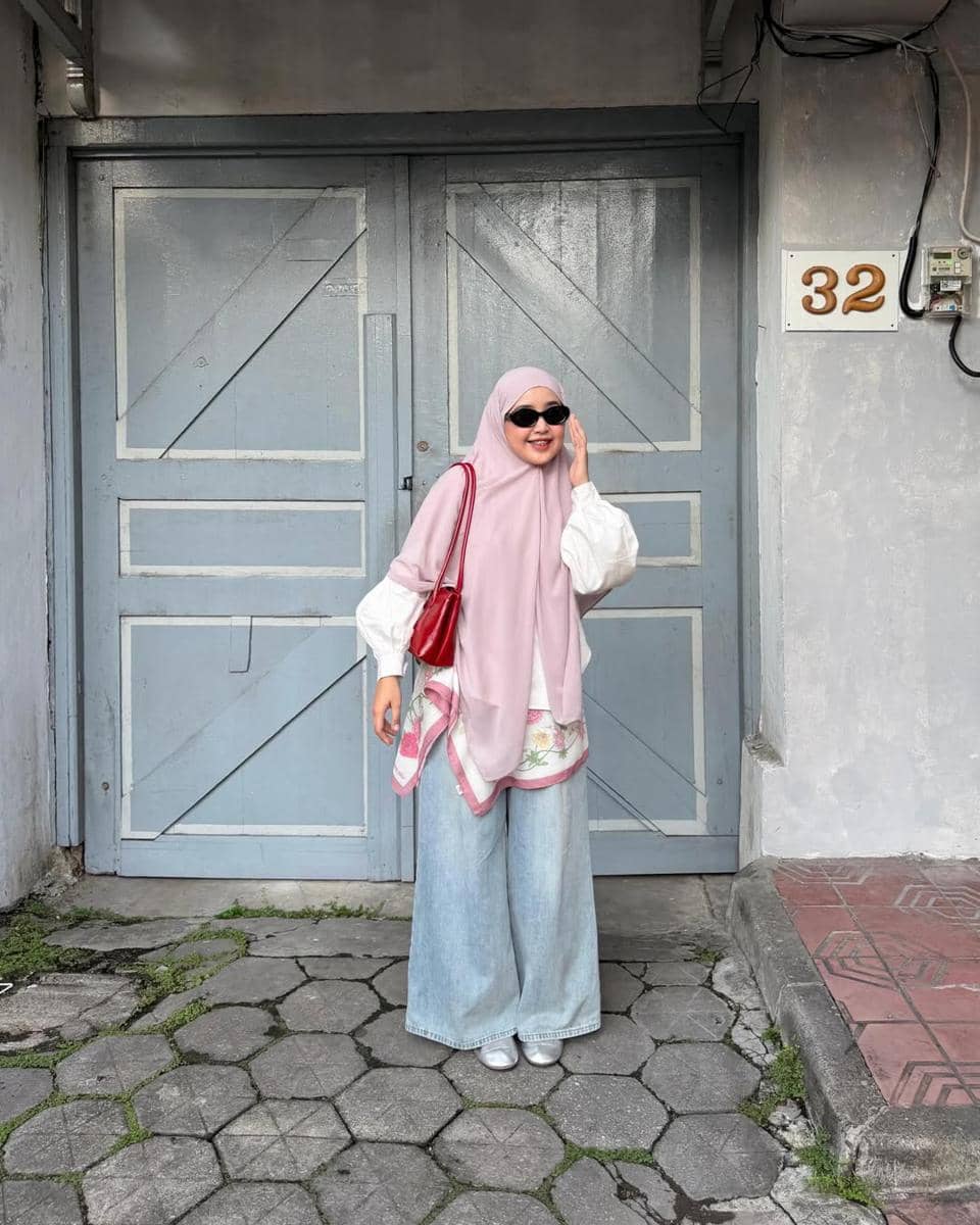 OOTD Loose Jeans ala Meilan Indrajati