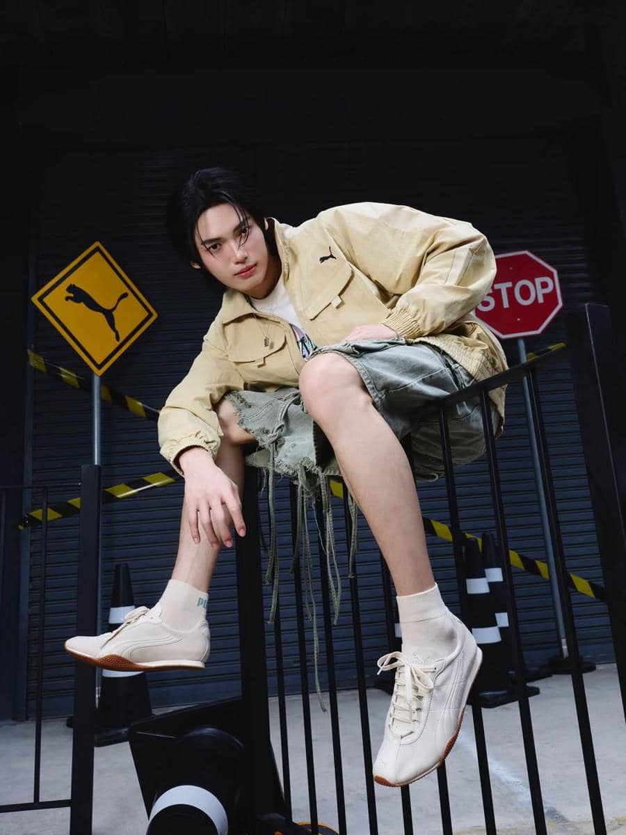 OOTD Sporty Sneakers ala Win Metawin