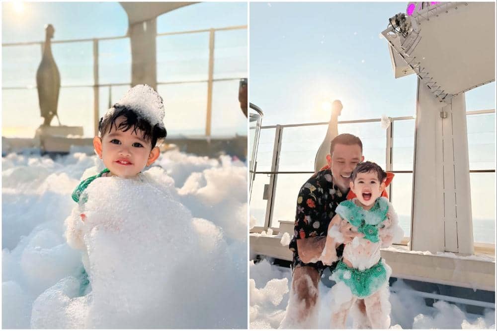 10 Potret Gabriella Anak Denny Sumargo Mandi Busa di Atas Cruise