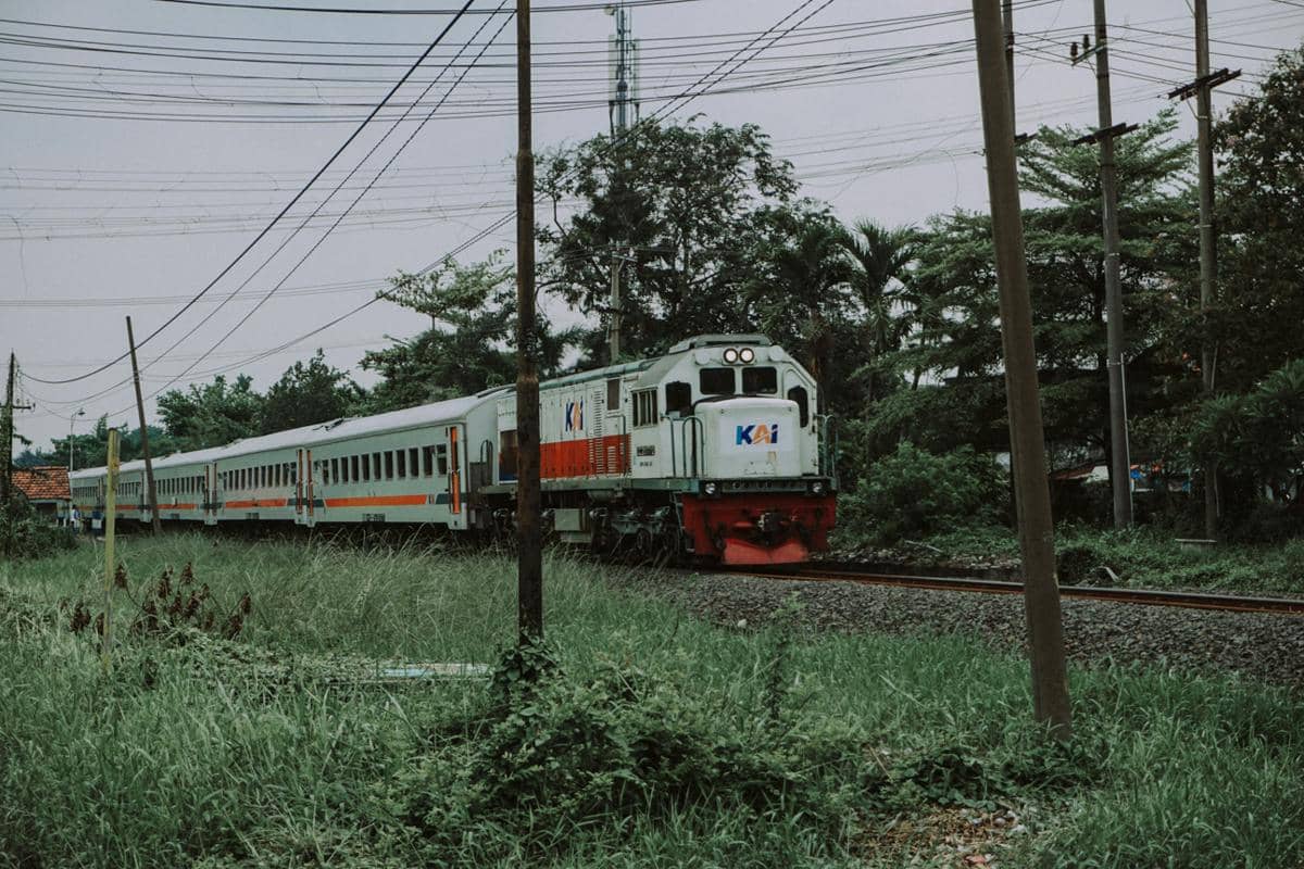 KA Sancaka, Kereta Yogyakarta—Surabaya yang Gak Pernah Sepi