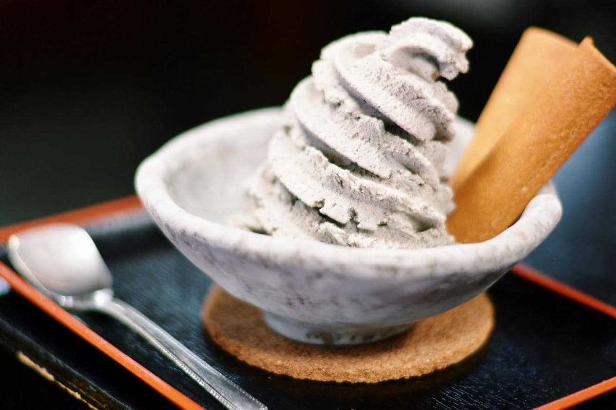 ilustrasi es krim oolong