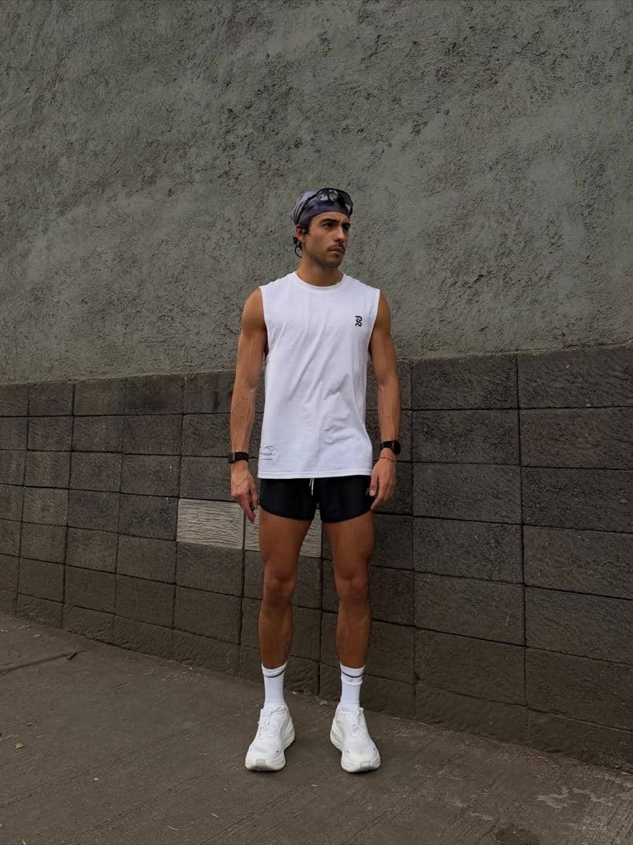 Outfit lari cowok 