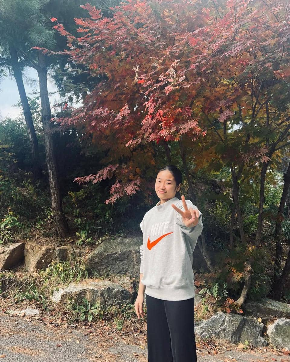 inspirasi OOTD kasual ala An Se Young