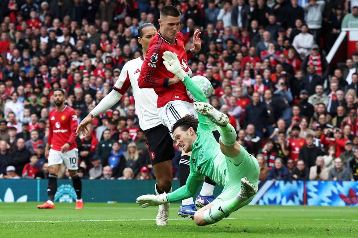 Polemik Gol Sesko yang Bantu MU Bekuk Liverpool, Sah atau Gak?