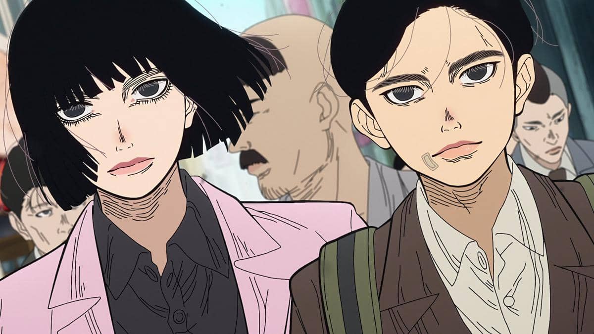 Dua karakter utama anime Nippon Sangoku berjalan di tengah keramaian kota dengan ekspresi serius dan gaya khas animasi Studio Kafka.