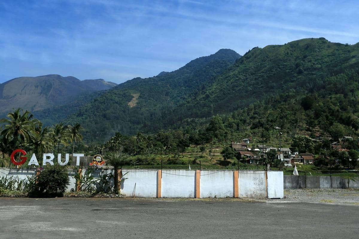 Info Wisata Gunung Sagara Garut: Rute, Biaya, dan Pendakian