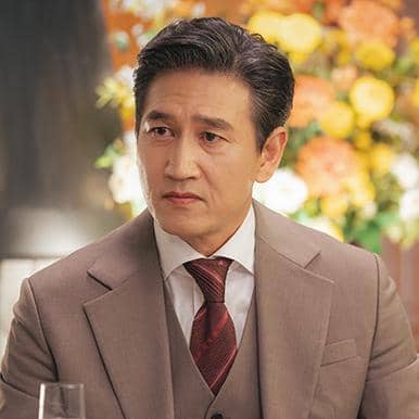 still cuts drama Perfect Crown