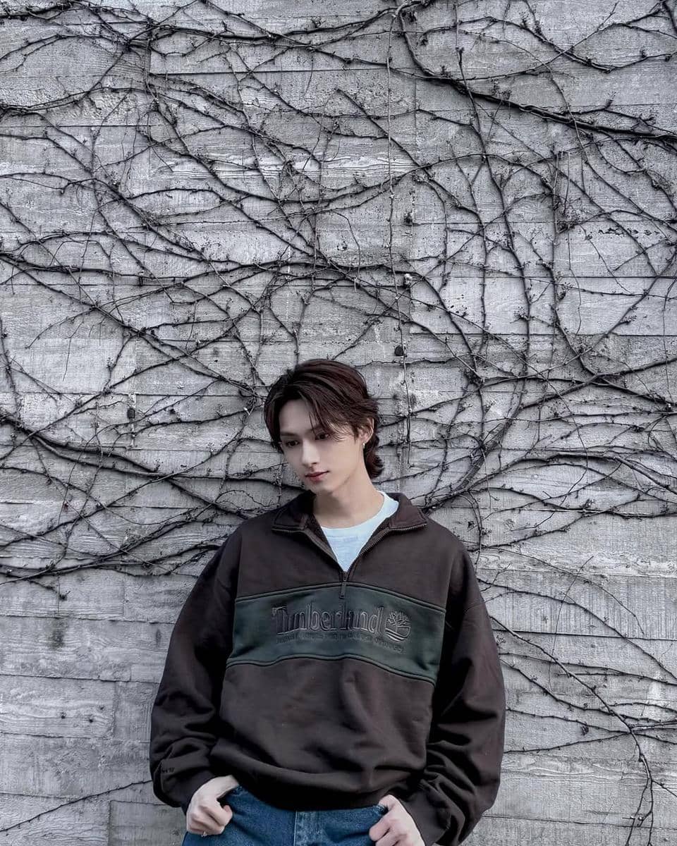 referensi style hangout ala Jun SEVENTEEN 