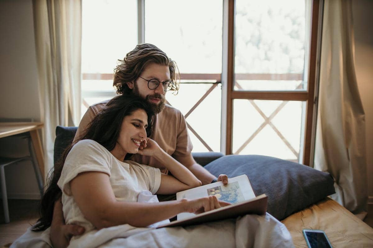 ilustrasi quality time bersama pasangan