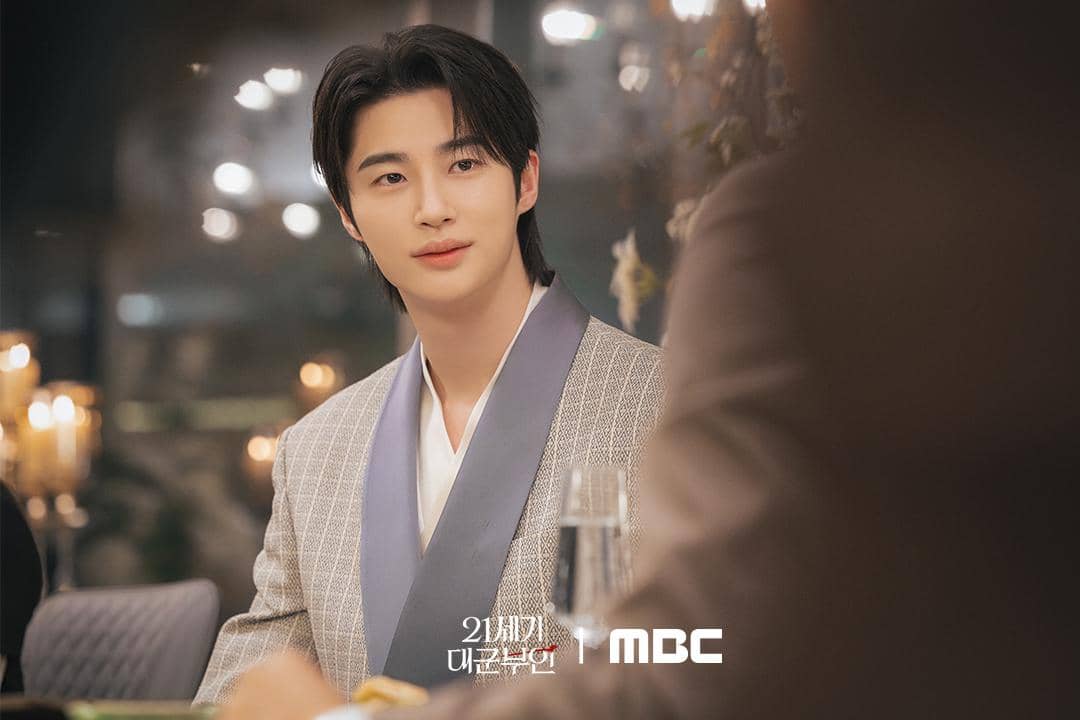 7 Tekanan Dihadapi Pangeran I An Pasca Pernikahan di Perfect Crown