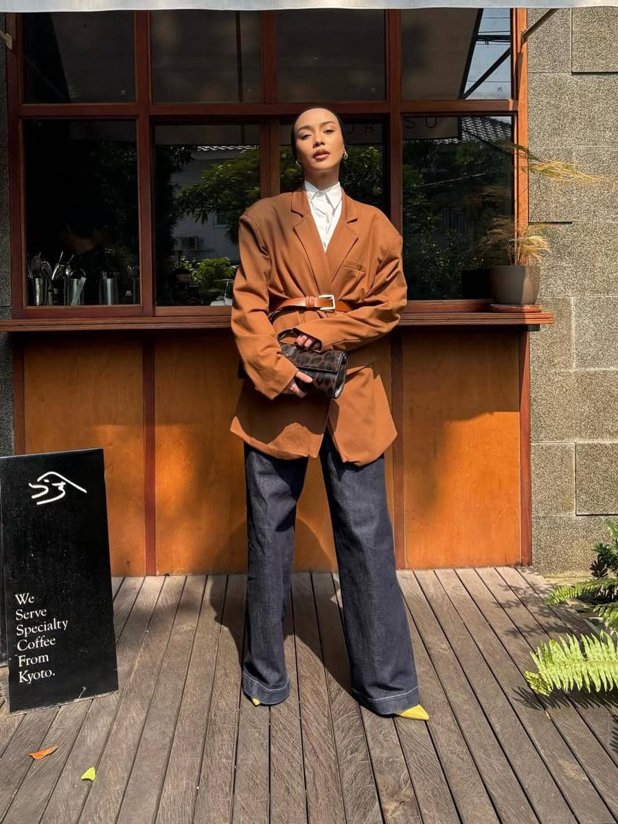 OOTD Nuansa Cokelat ala Vira Tandia