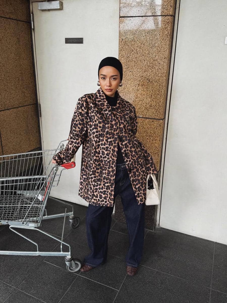 OOTD Nuansa Cokelat ala Vira Tandia