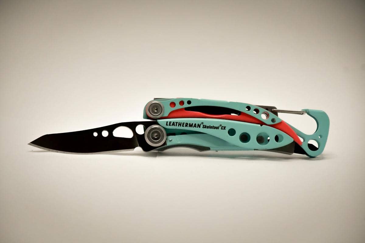 ilustrasi multitool