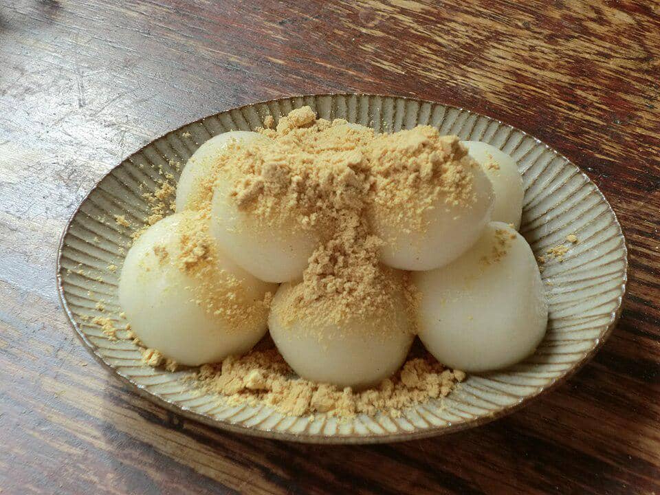dango warna putih 