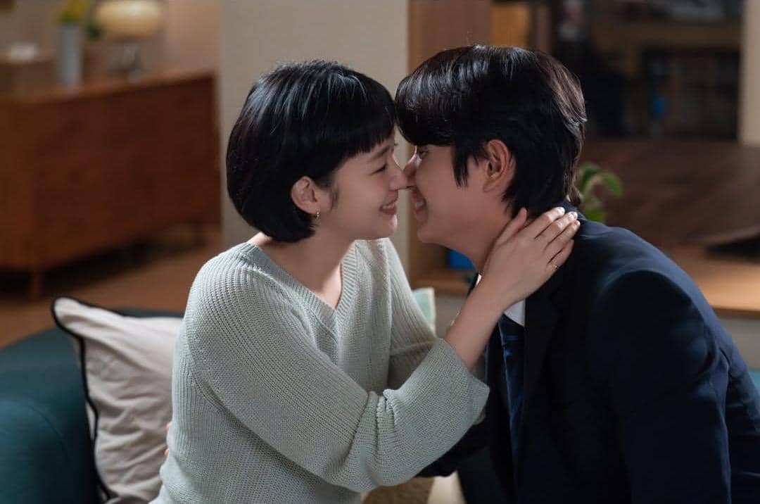 Kim Go Eun dan Kim Jae Won di drama Yumi’s Cells 3