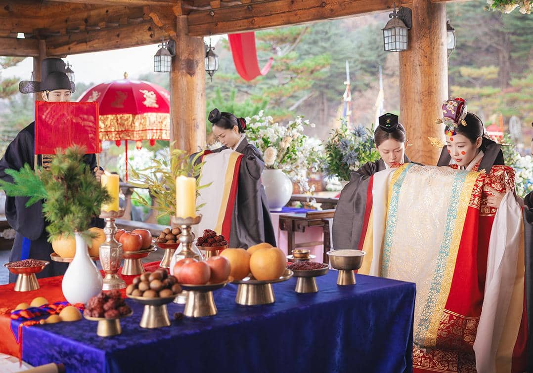 Still cut Perfect Crown