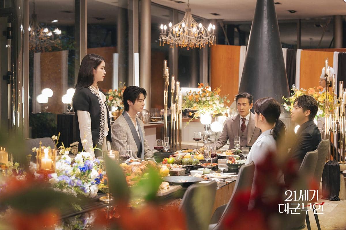 still cuts drama Perfect Crown