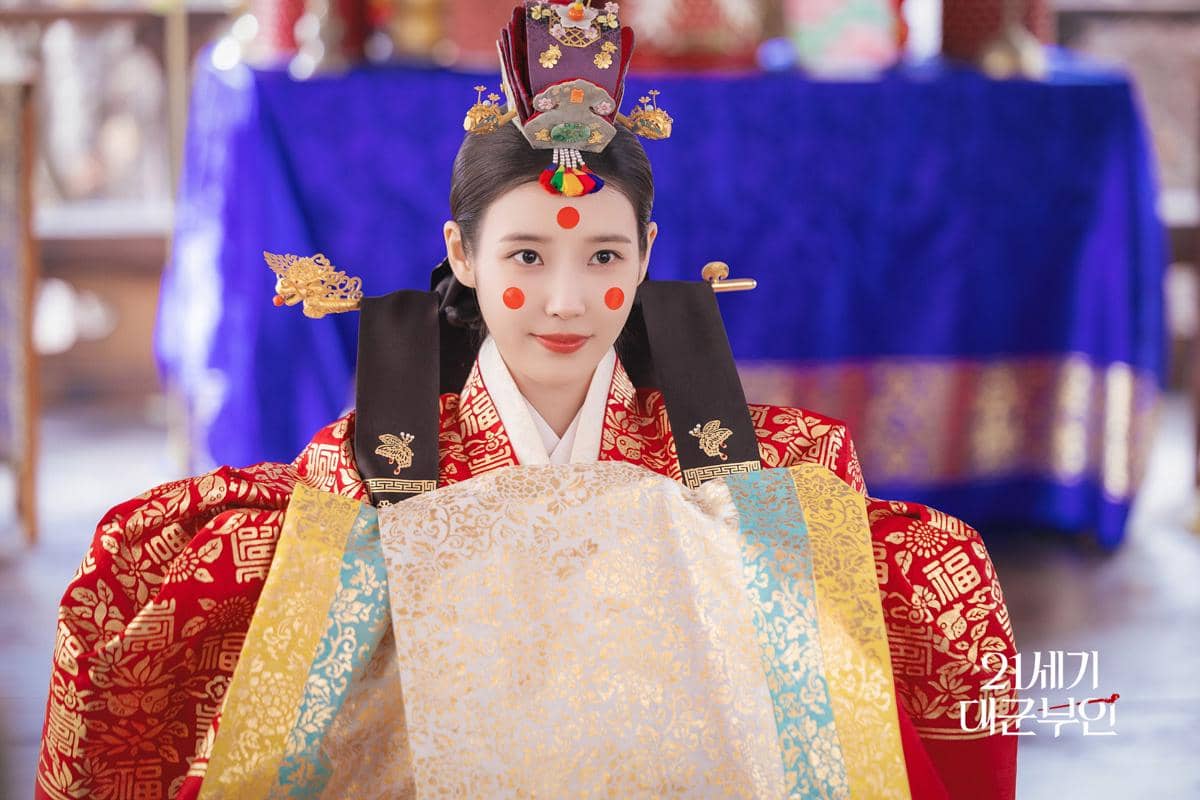 still cuts drama Perfect Crown