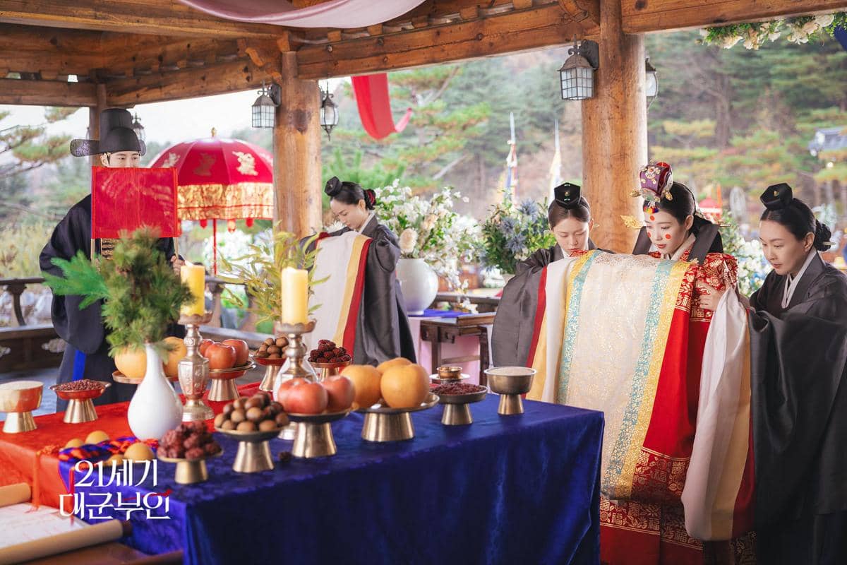 still cuts drama Perfect Crown