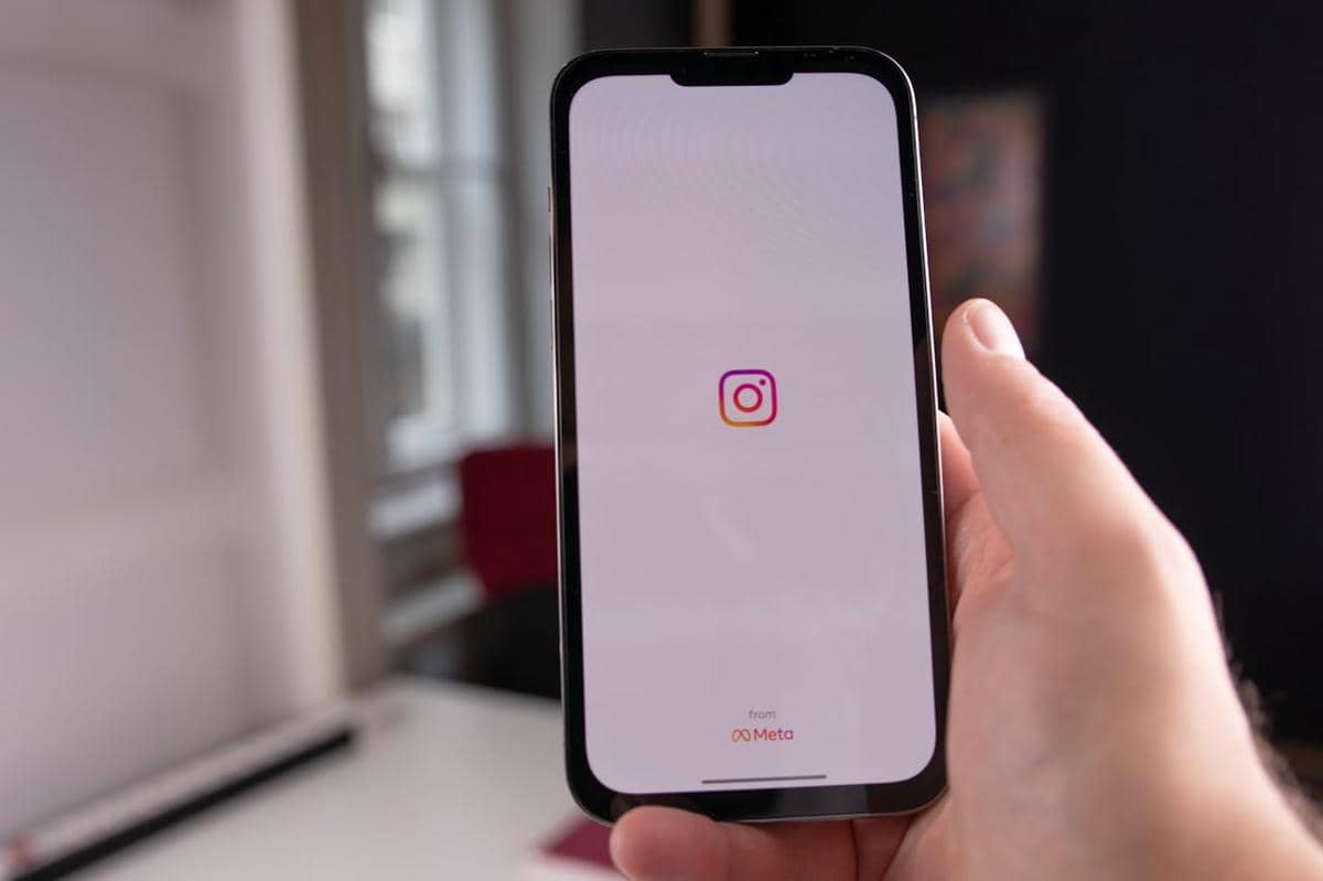 ilustrasi aplikasi Instagram