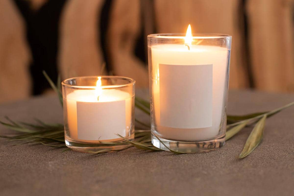Ilustrasi lilin outdoor