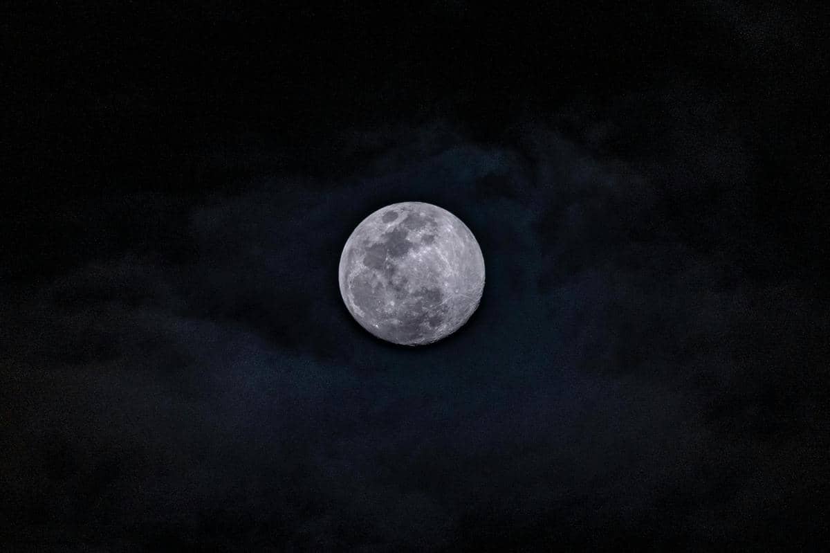 Fakta Blue Moon Mei 2026, Hiasi Langit Akhir Bulan Ini