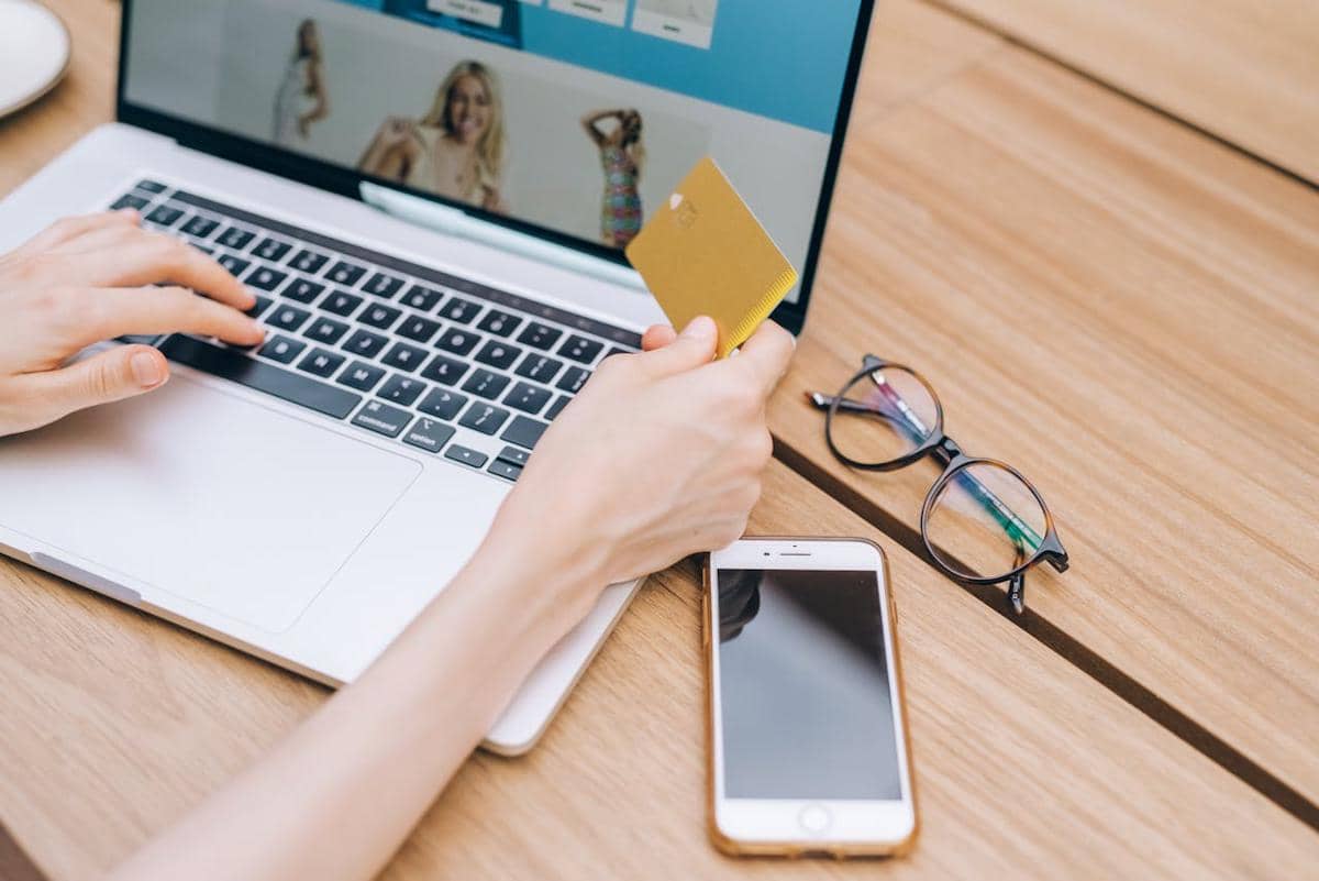 ilustrasi belanja online
