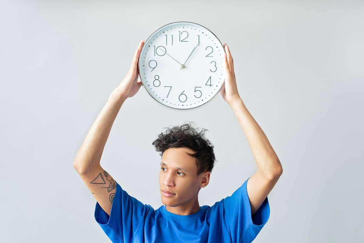 5 Zodiak yang Lebih Produktif saat Deadline Sudah di Depan Mata