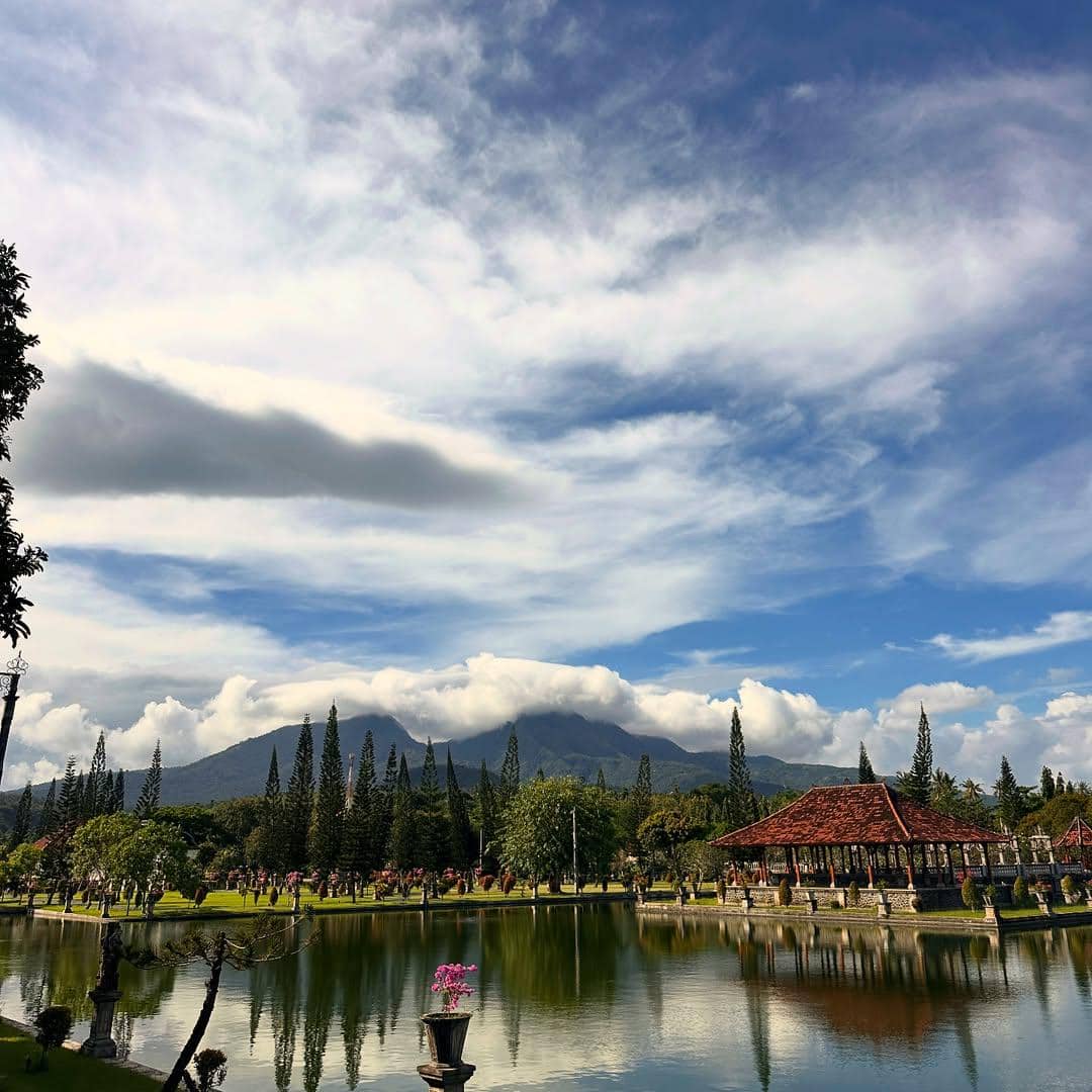 Taman Ujung Karangasem (instagram.com/tamansoekasadaujung)