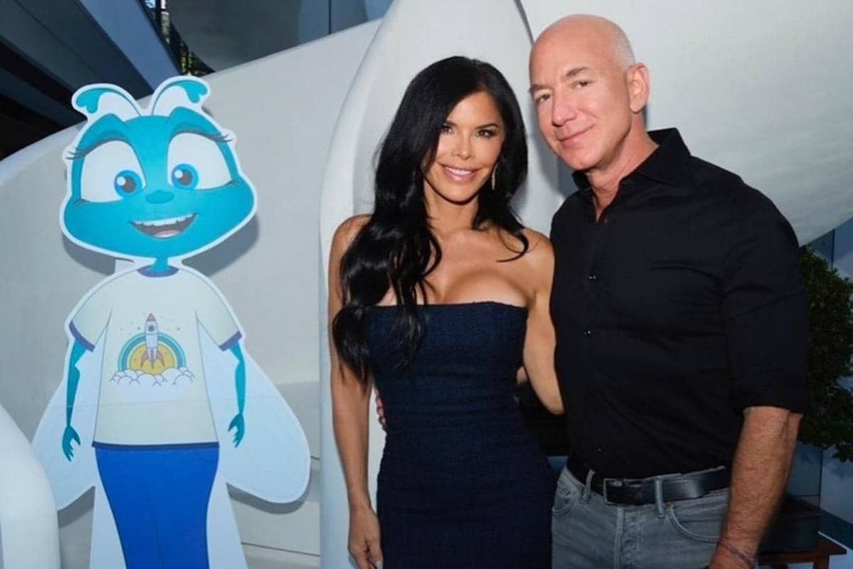 Jeff Bezos dan Lauren Sánchez jadi bahan gunjingan di sosmed sebelum met gala.jpg
