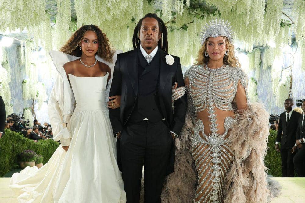 Benarkah Meryl Streep dan Lady Gaga Absen Met Gala karena Jeff Bezos?