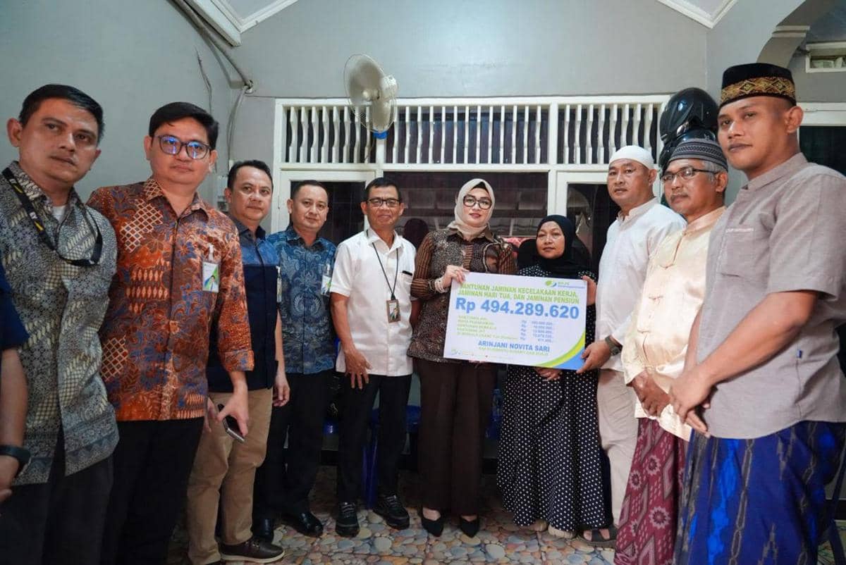 Datangi Ahli Waris Korban KRL, BPJS Ketenagakerjaan Serahkan Santunan