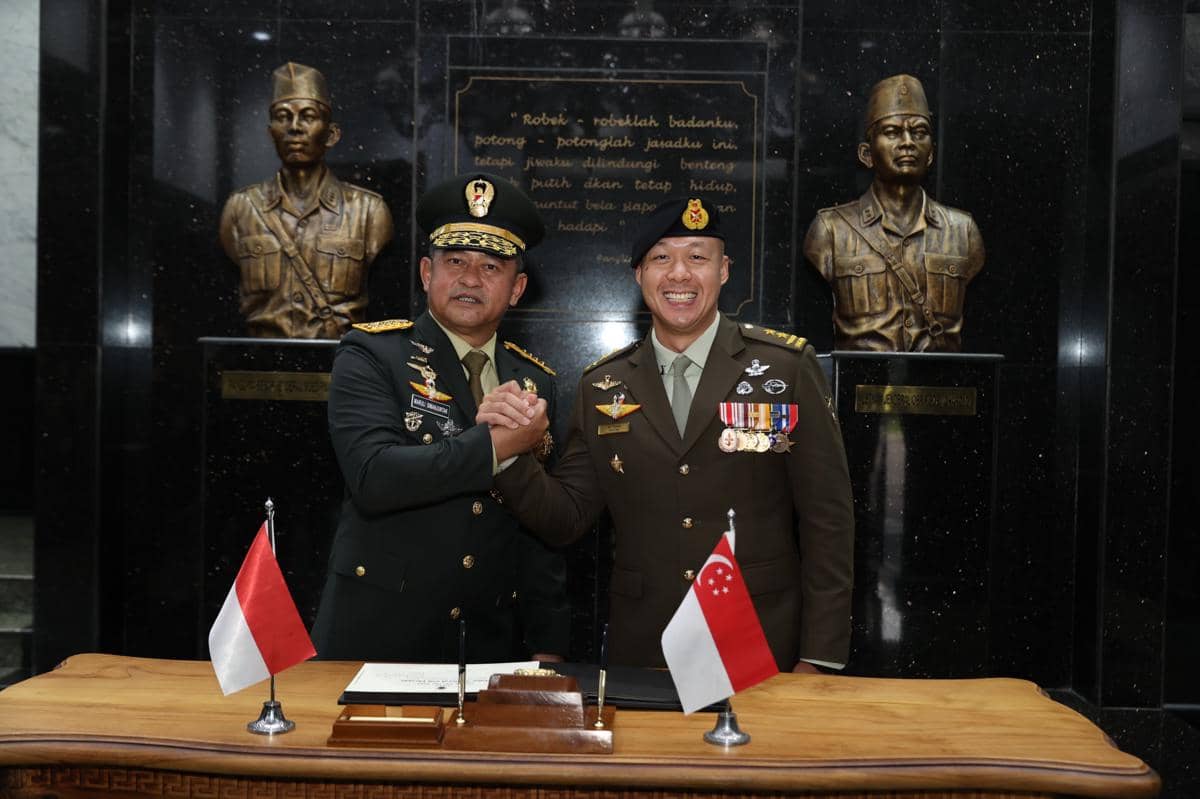 Jenderal Maruli Beri Penghargaan KSAD Singapura, TNI Pernah Belajar Dapur MBG