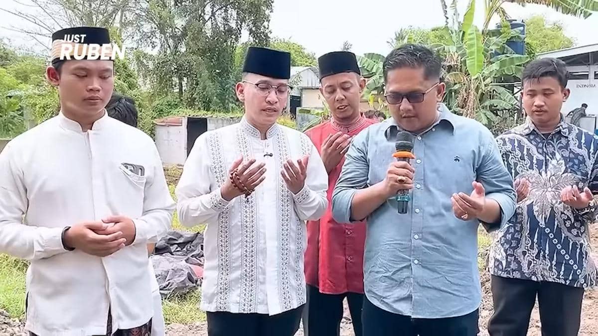 Potret Ruben Onsu bangun masjid di Tangerang