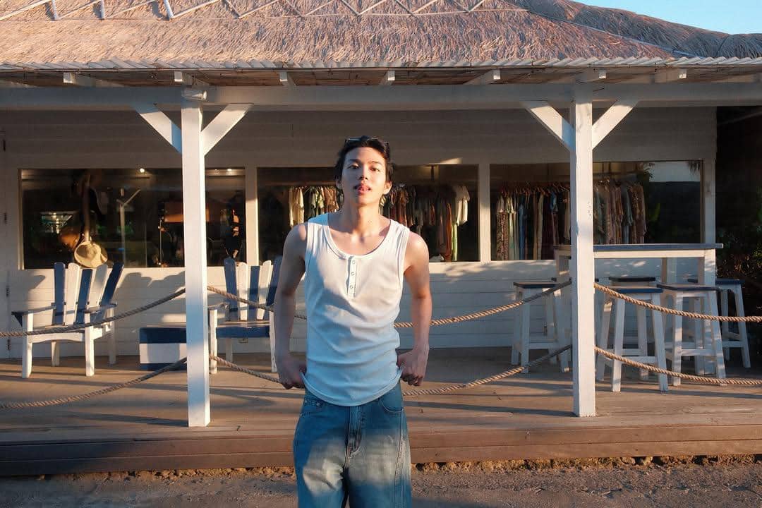 potret Lee Jin Woo liburan di Bali 
