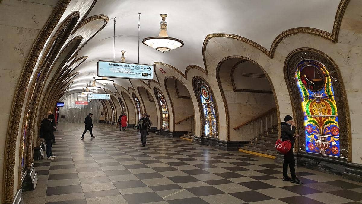 potret arsitektur megah bak istana Metro Moskow