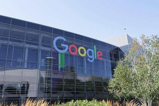 ilustrasi kantor pusat Google