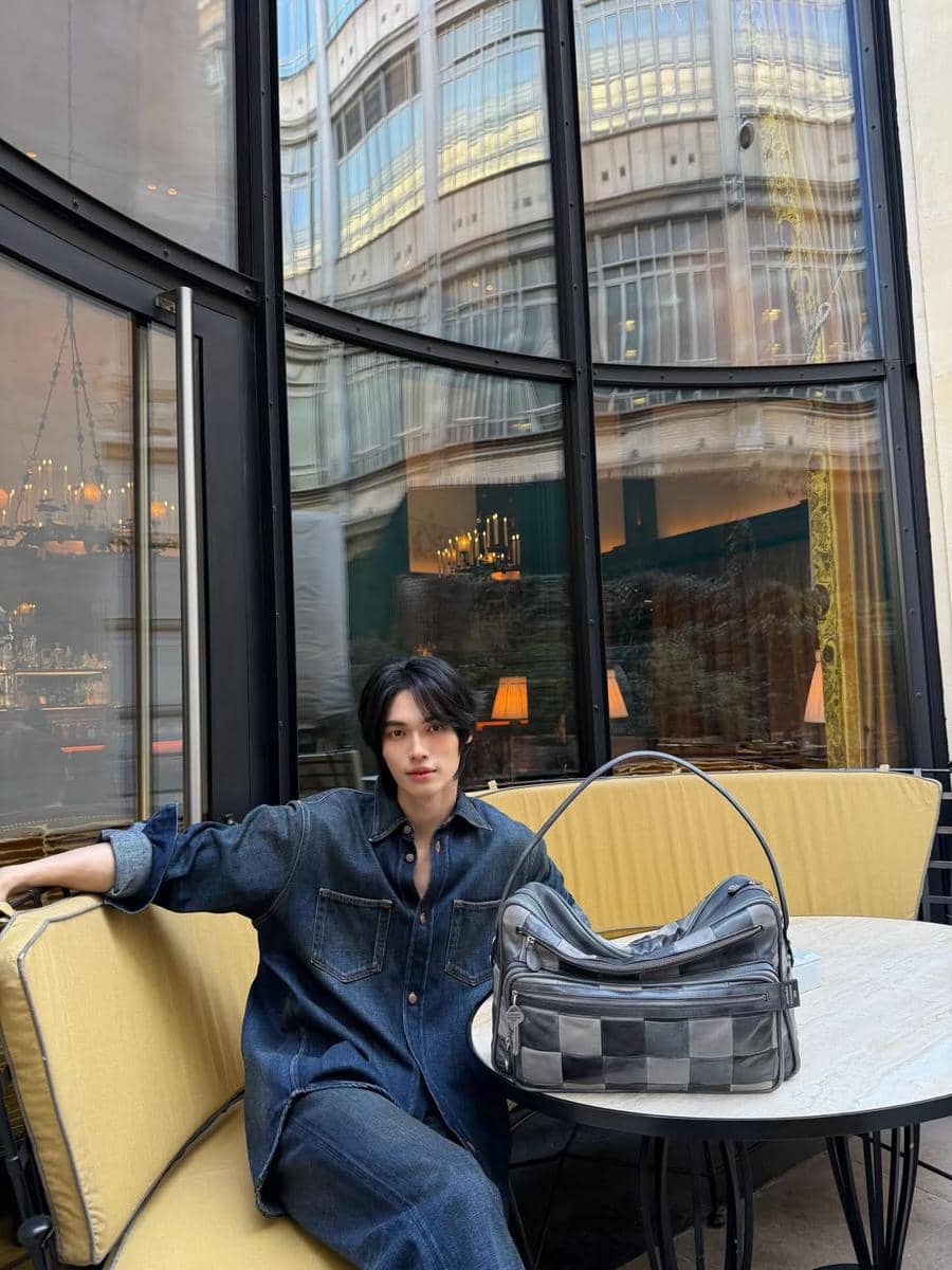 OOTD Liburan ke Luar Negeri ala Win Metawin