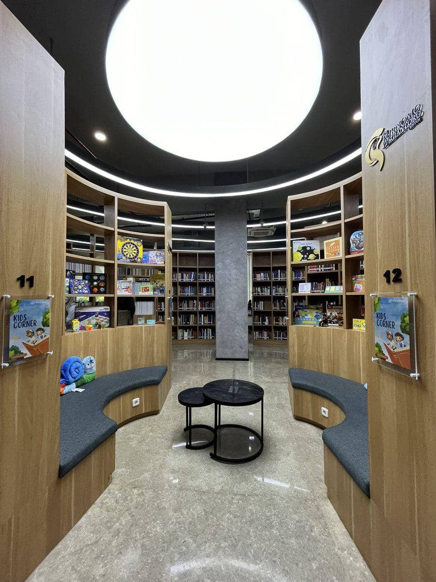Purnomo Yusgiantoro Center (PYC) Library
