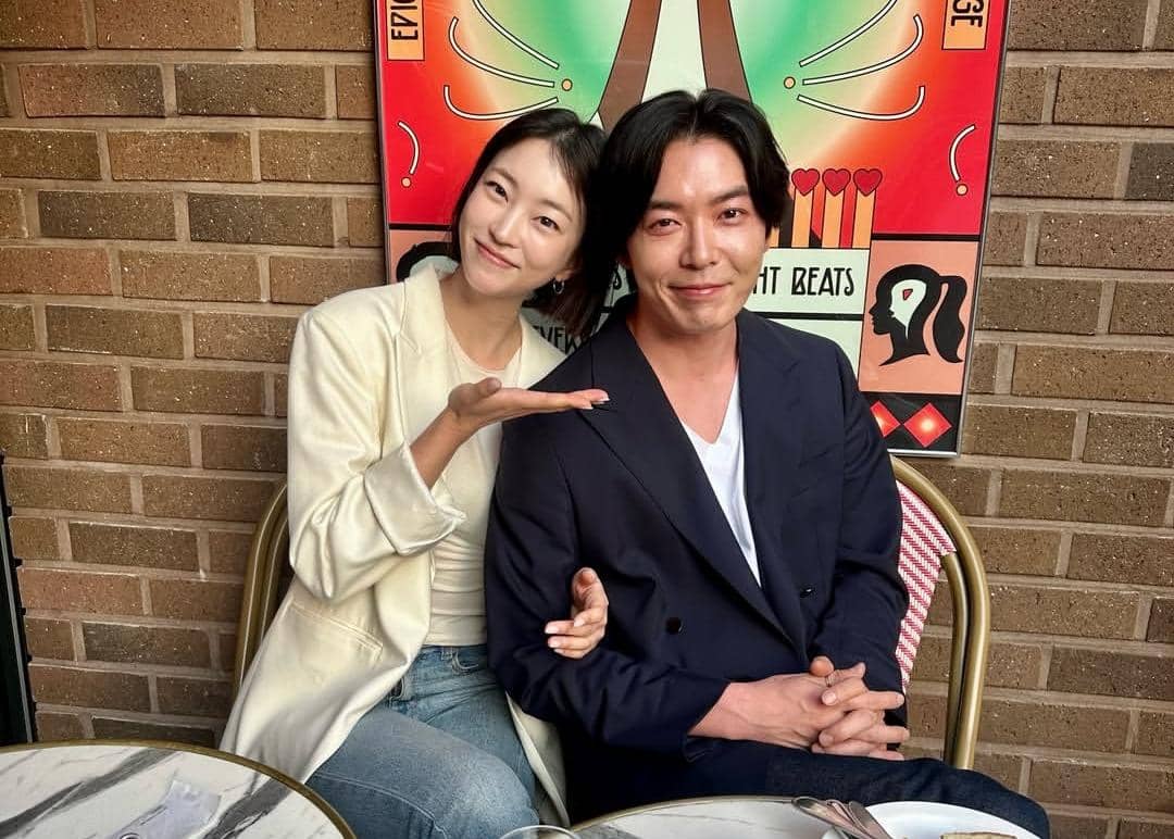 Ji Yi Soo dan Kim Jae Wook