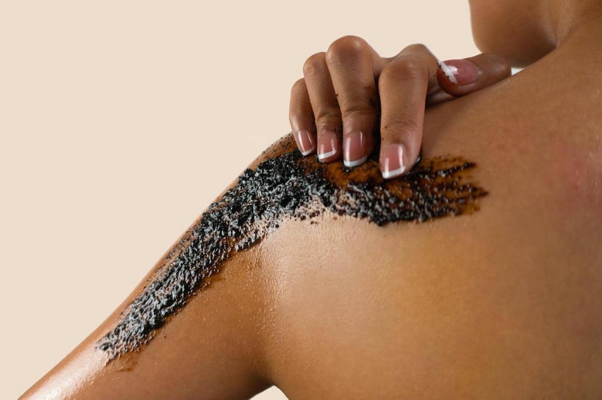 Cara Membuat Body Scrub Kopi untuk Eksfoliasi Kulit Jadi Lebih Cerah